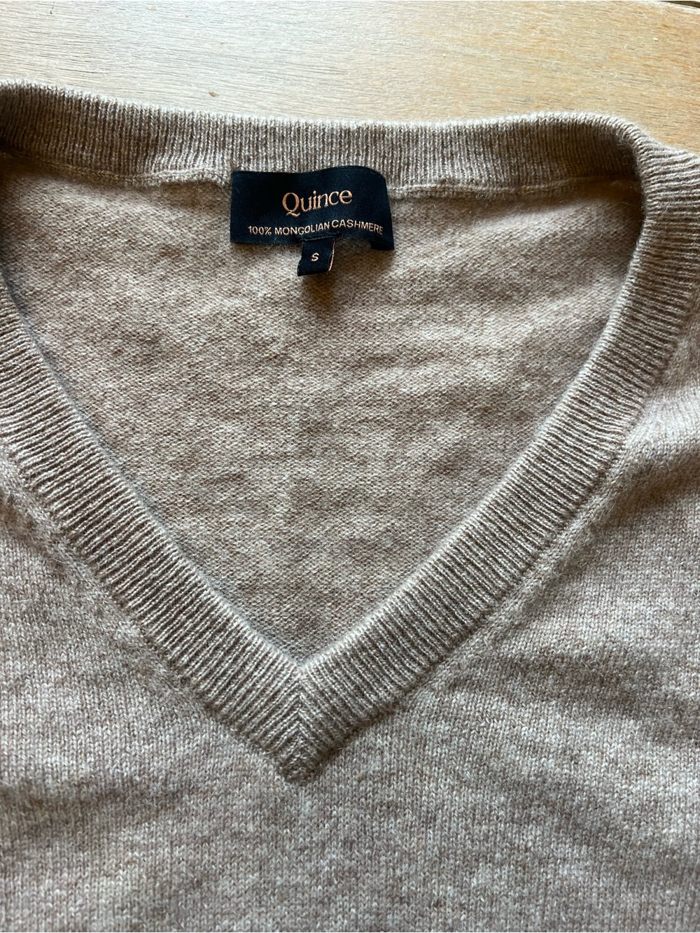 Quince Women's V-Neck Cashmere Blend Sweater - Light Taupe - Picture 2 of 2